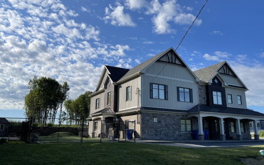 Immeuble commercial à Léry