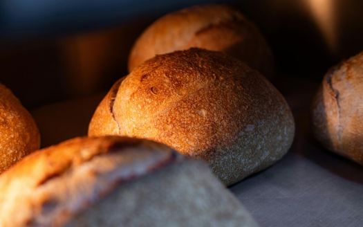 Boulangerie italienne artisanale + immeuble à Montréal
